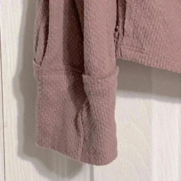 Free People Pullover Waffle Knit Sweatshirt Pink Cowl neck top shirt size small - Picture 7 of 11